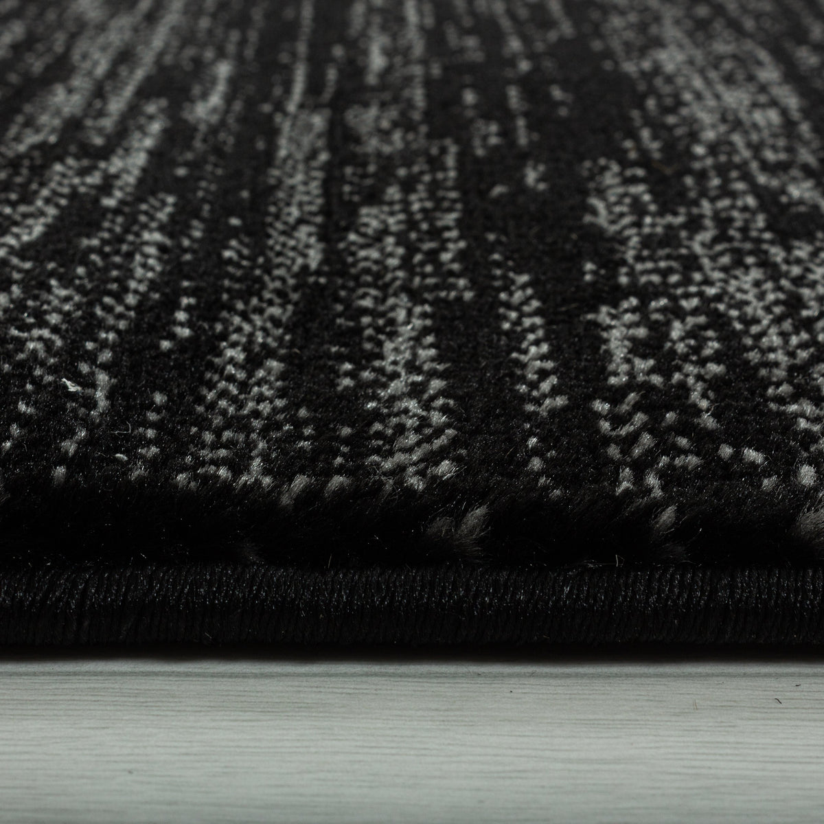 Isabella Kaneli Rug – Black (3)
