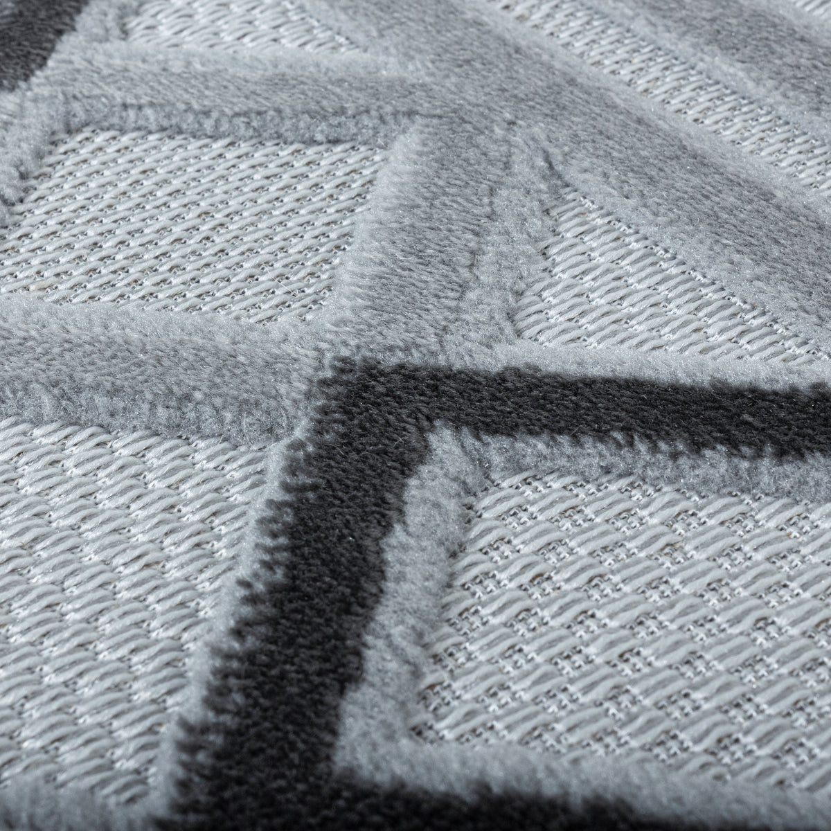 Damia Huurre Rug – Grey / Dark Grey (3)